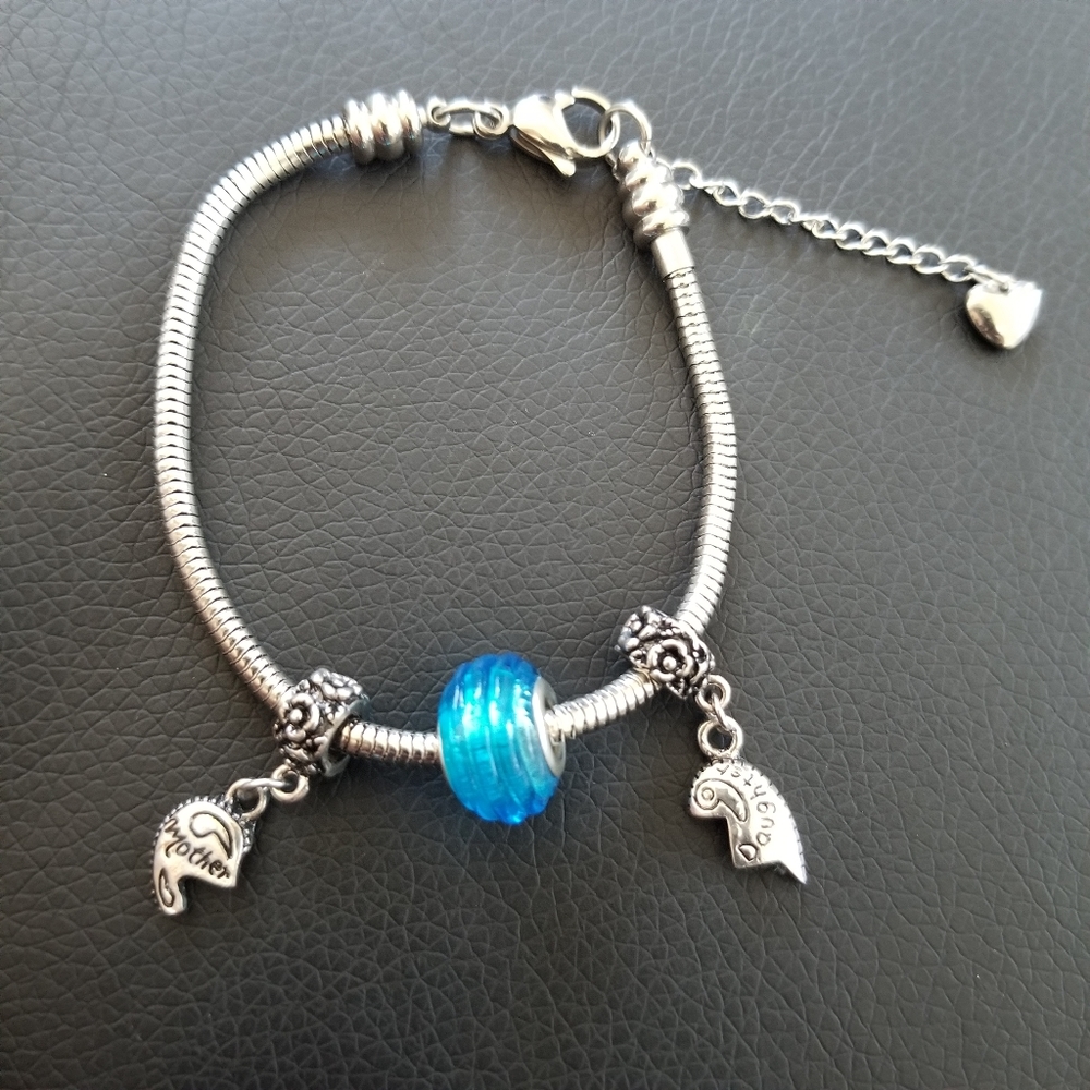 Mother daughter charm bracelet - Picture 5 of 8